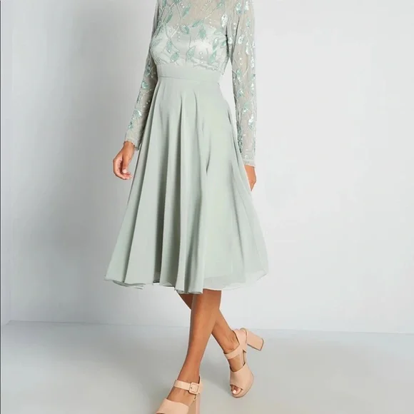 Modcloth Dresses | Nwt Modcloth Wandering Amongst The Lily Leaves Midi Dress | Color: Green | Size: 6 | Mlesan's Closet